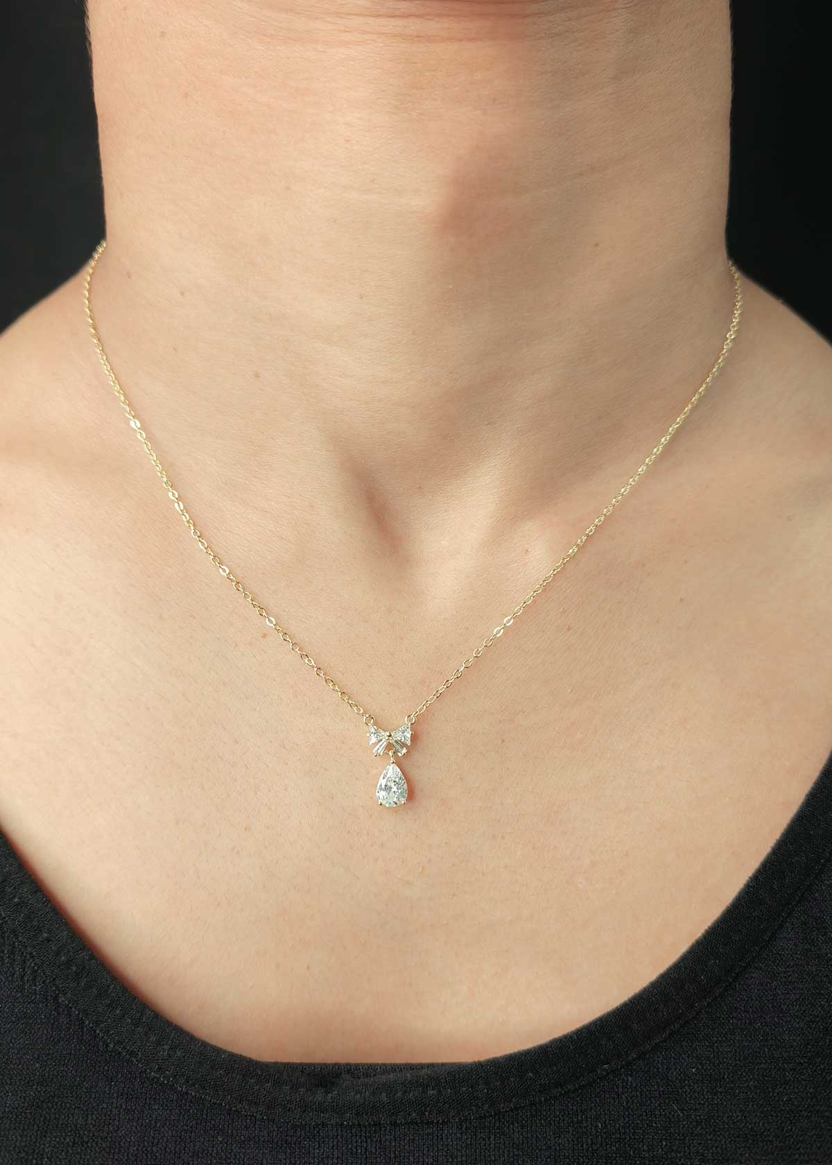 Stunning Bow Style Baguette And Cubic Zircon Gold-Plated Pendant Set With Chain