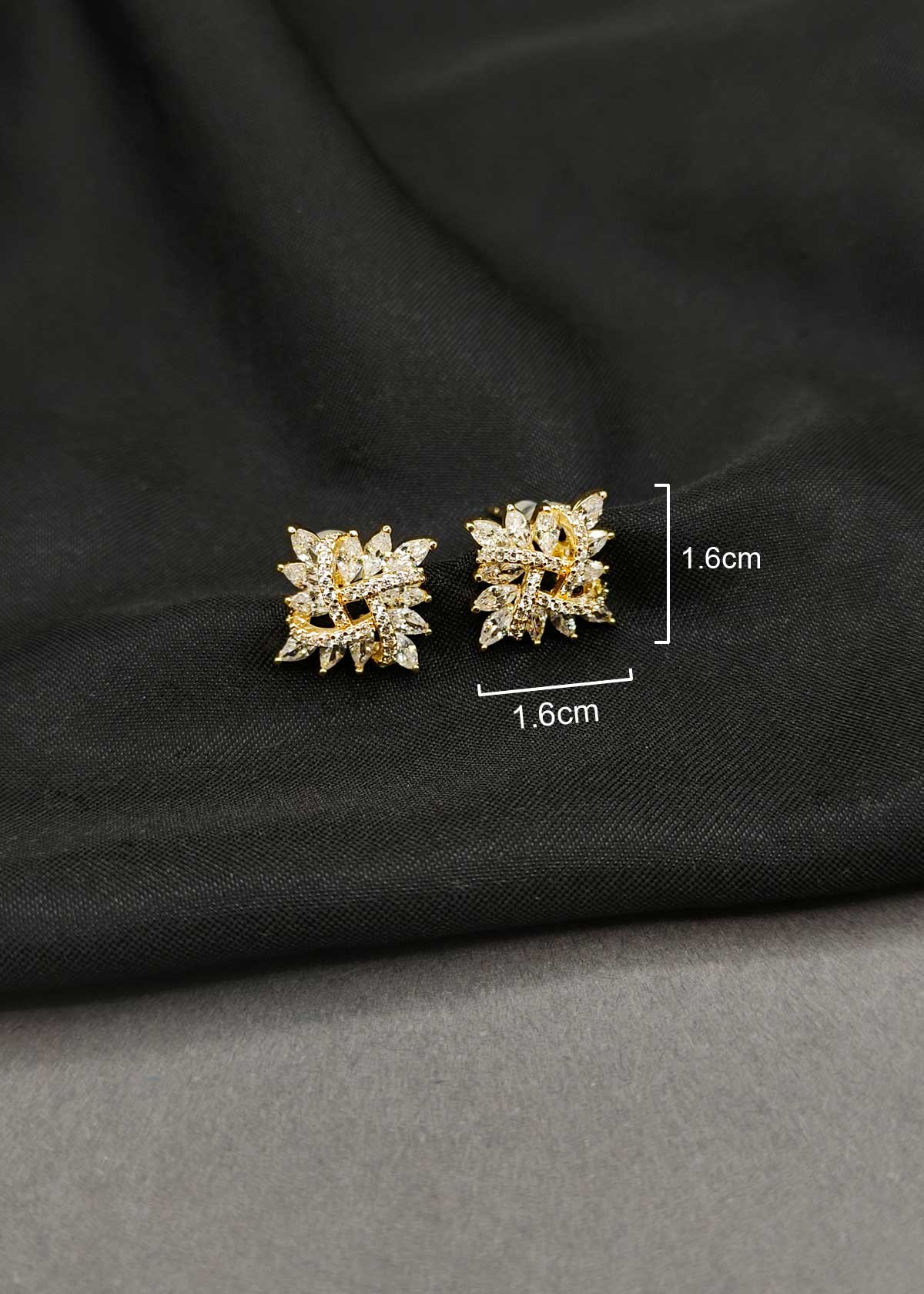 Gold / Silver Plated Starburst Marquise And Cubic Zircon Pendant Set With Chain
