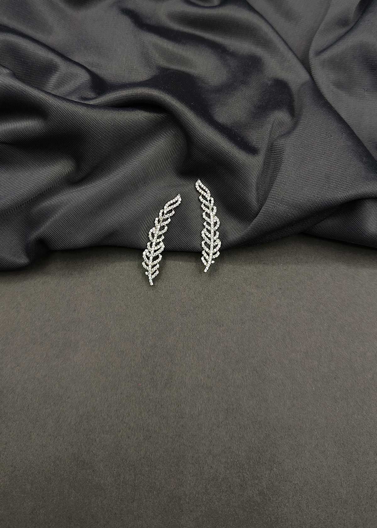 Shimmering Leaf Style Gold & Silver Plated Cubic Zircon Ear Cuff