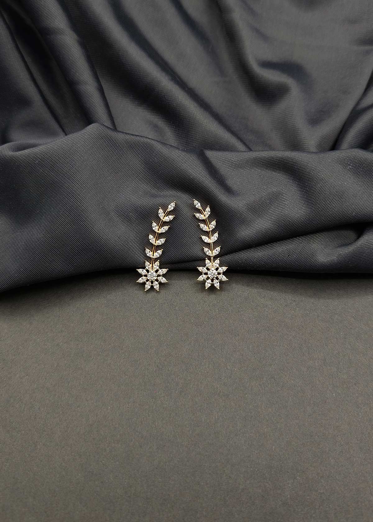 Sparkling Leaf-Vine Ear Cuff Gold And Silver Plated Cubic Zircon Ear Cuff For Women