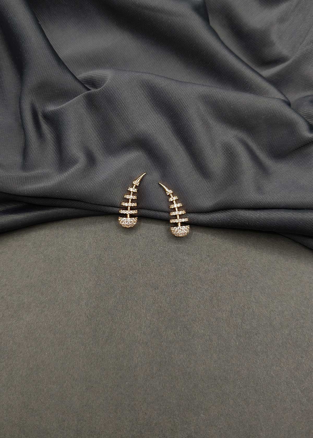 Artistic Curved-Bone Cubic Zircon Gold And Silver Plated Ear Cuff For Women