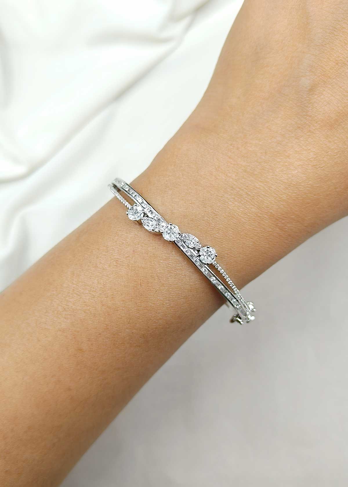 Elegant Silver Plated Cubic Zircon Marquise & Baguette Diamond Openable Kada Bracelet
