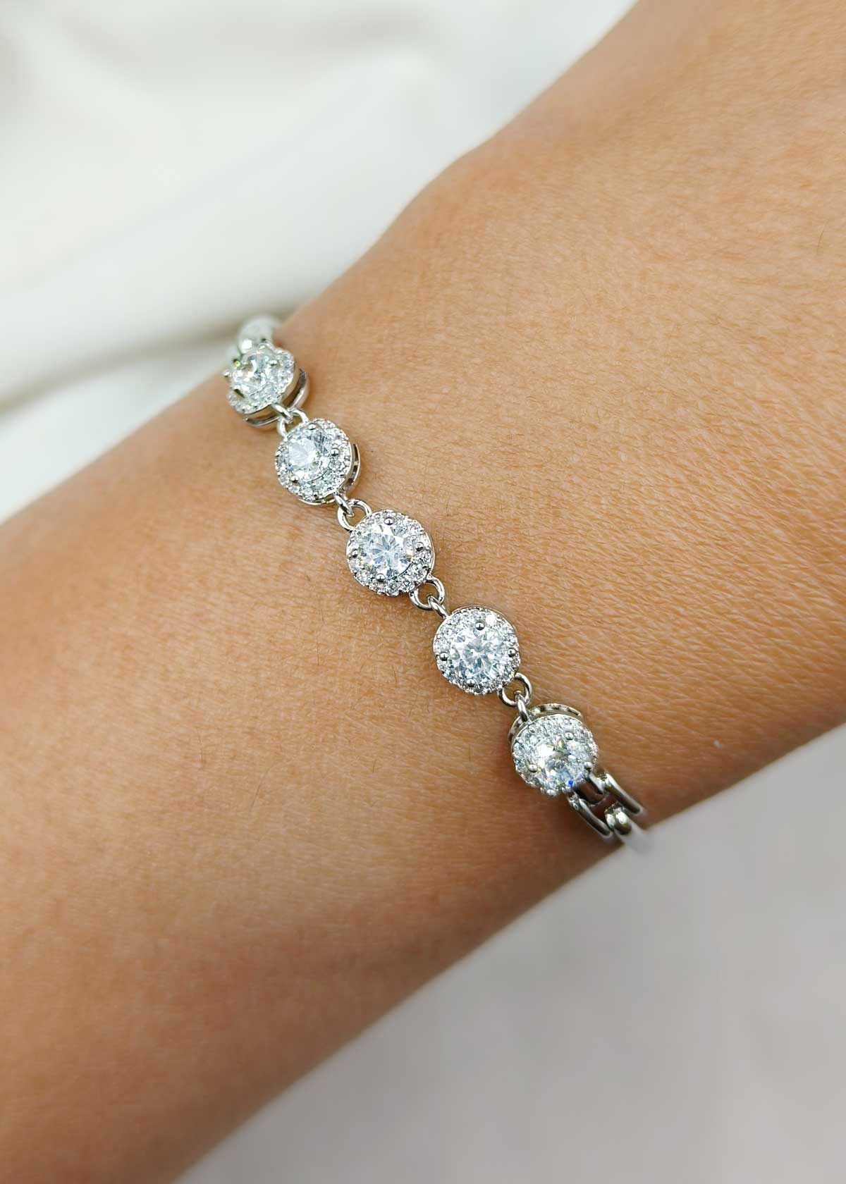 Dazzling Gold And Silver-Plated Cubic Zircon Halo Adjustable Loose Bracelet