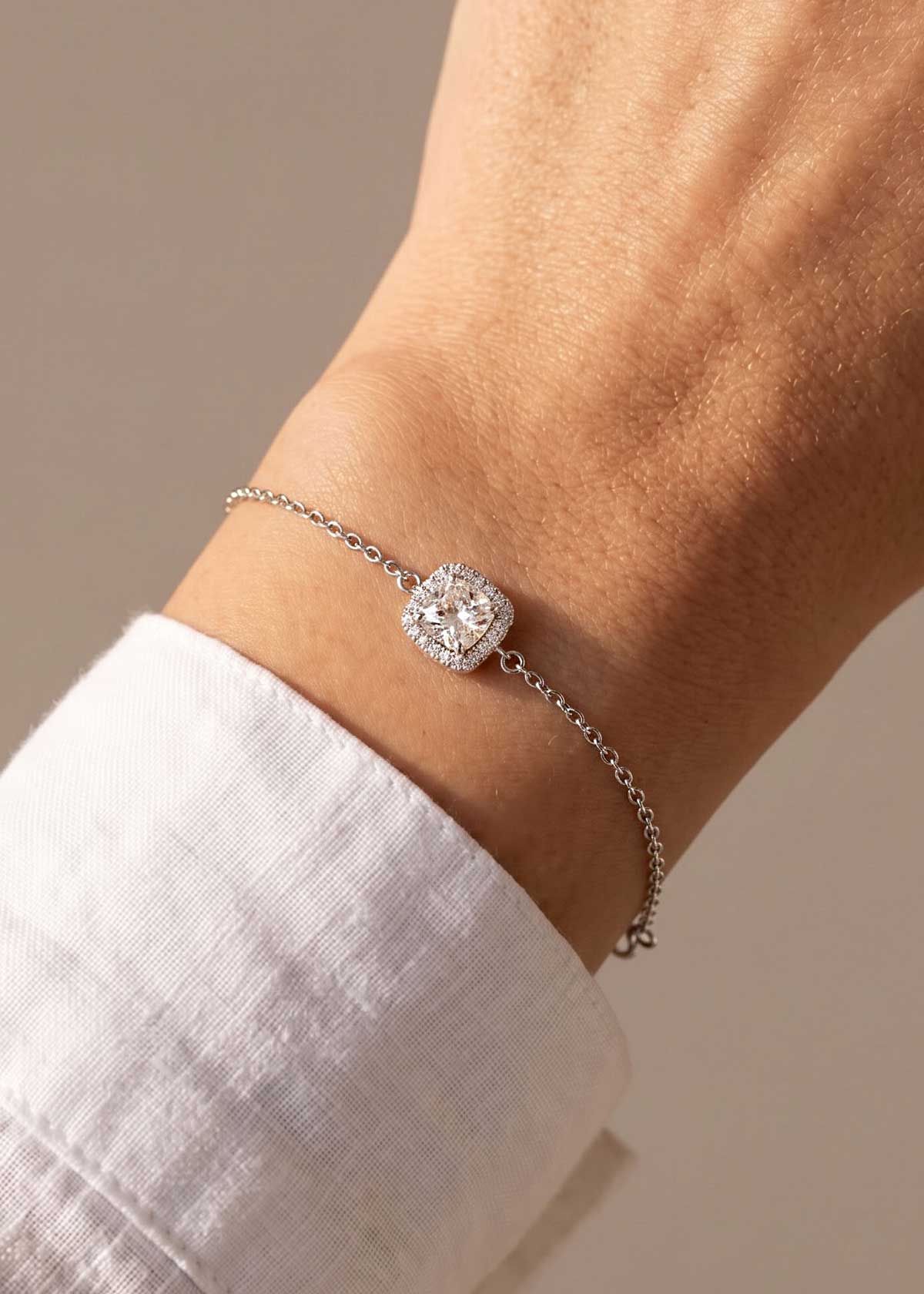 Delicate Gold And Silver-Plated Cubic Zircon Square Halo Adjustable Loose Bracelet For Women