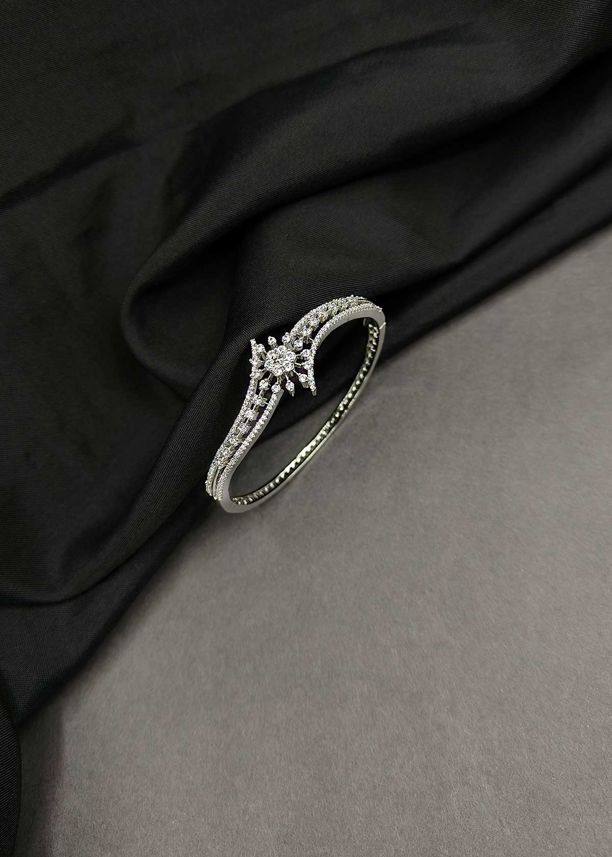 Beautiful Starburst Cubic Zircon Gold And Silver Plated Openable Kada Bracelet