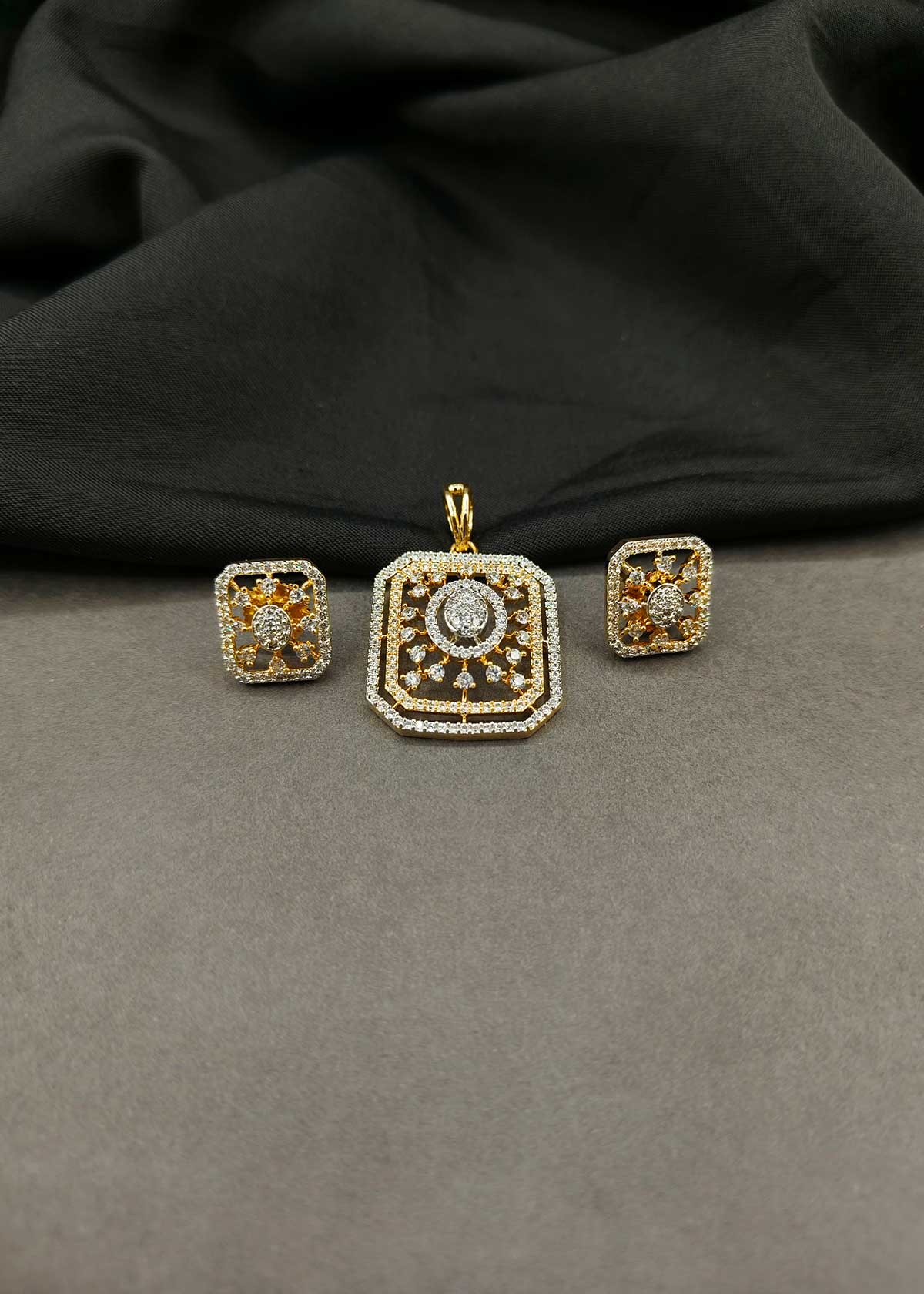Elegant Openwork Geometric Cubic Zircon Pendant Set For Women