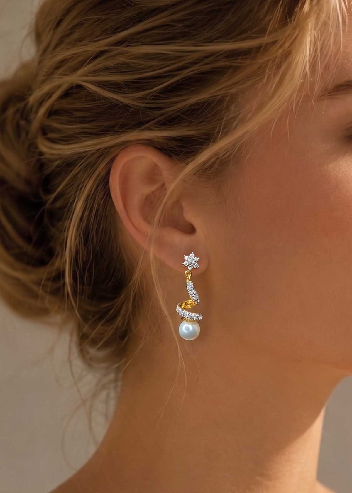 Graceful Spiral Pavé Cubic Zircon And Pearl Drop Pendant Set For Women