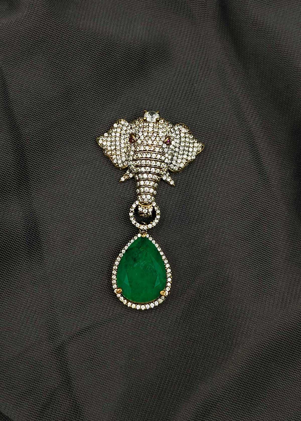 Grand Diamond-Look Cubic Zircon & Emerald Elephant Figurine Magnetic Brooch / Lapel Pin