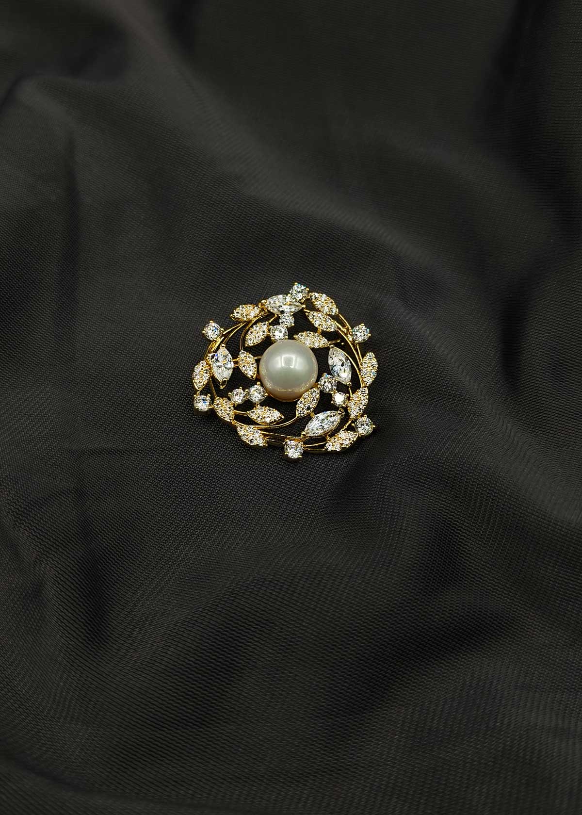 Royal Cubic Zircon & Marquise Floral Wreath Big Brooch / Lapel Pin With Center Pearl