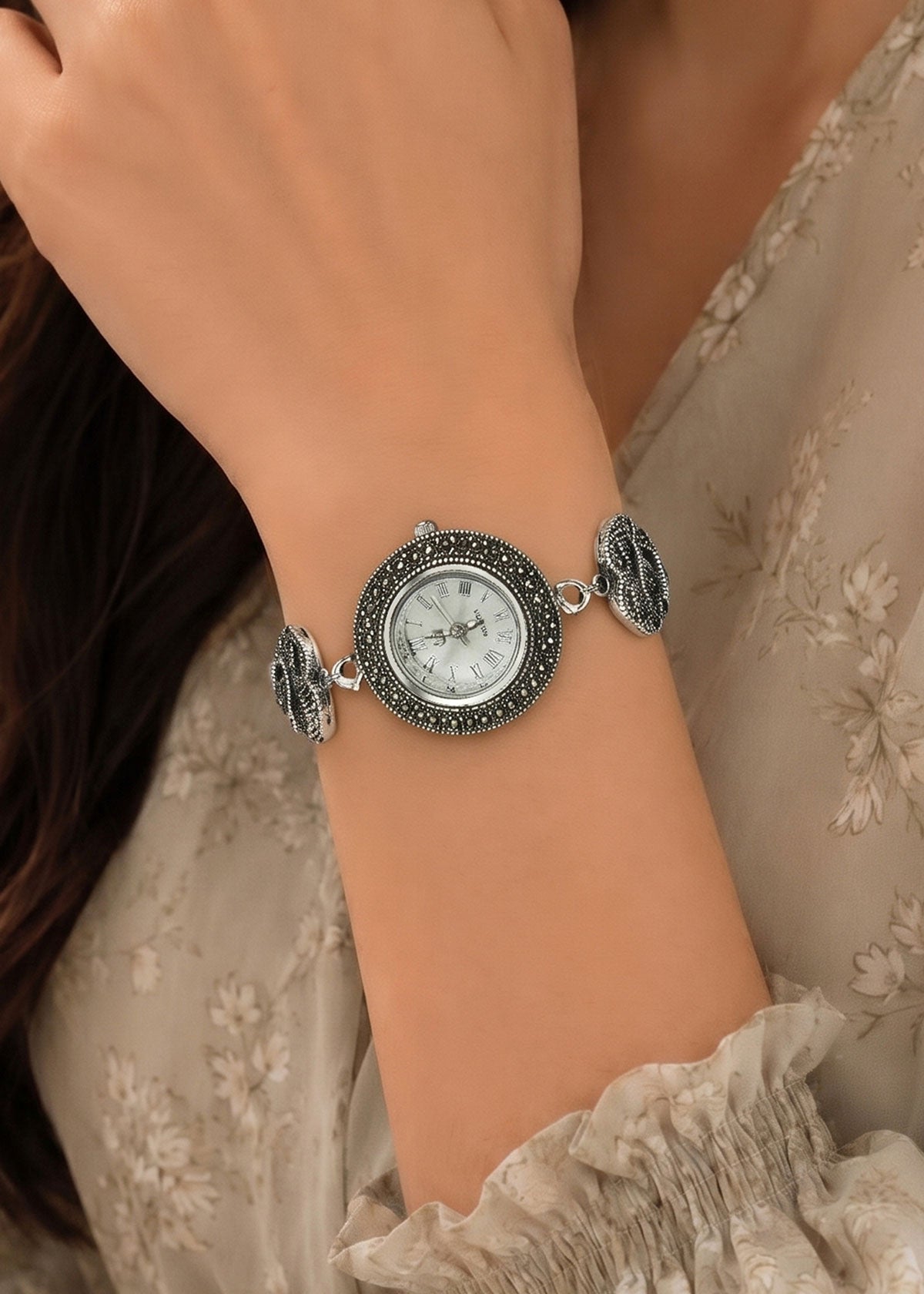 92.5 Sterling Silver Floral Motif Marcasite Slider Adjustable Watch For Women