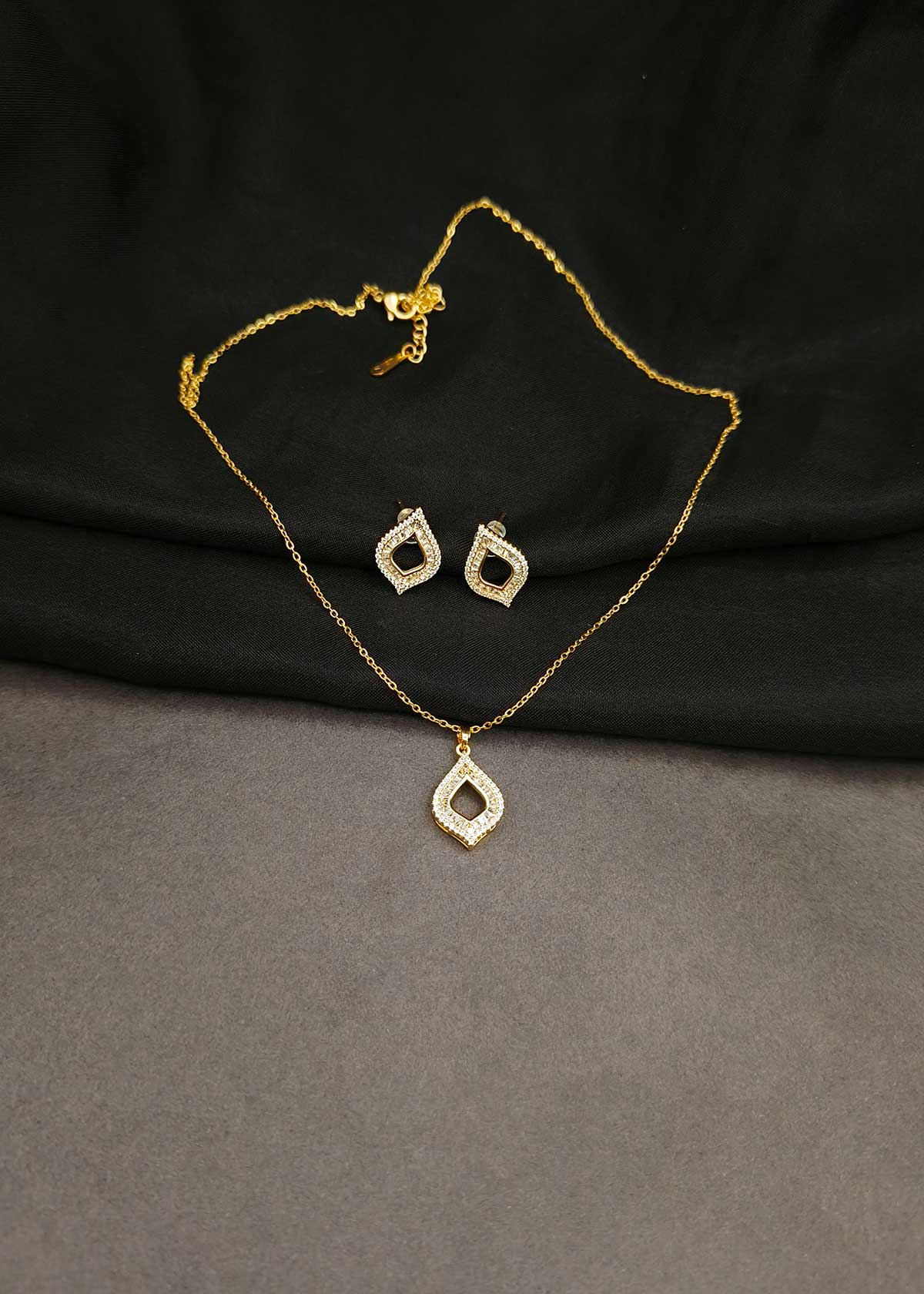 Geometric Open Teardrop Baguette & Cubic Zircon Delicate Pendant Set With Chain For Women