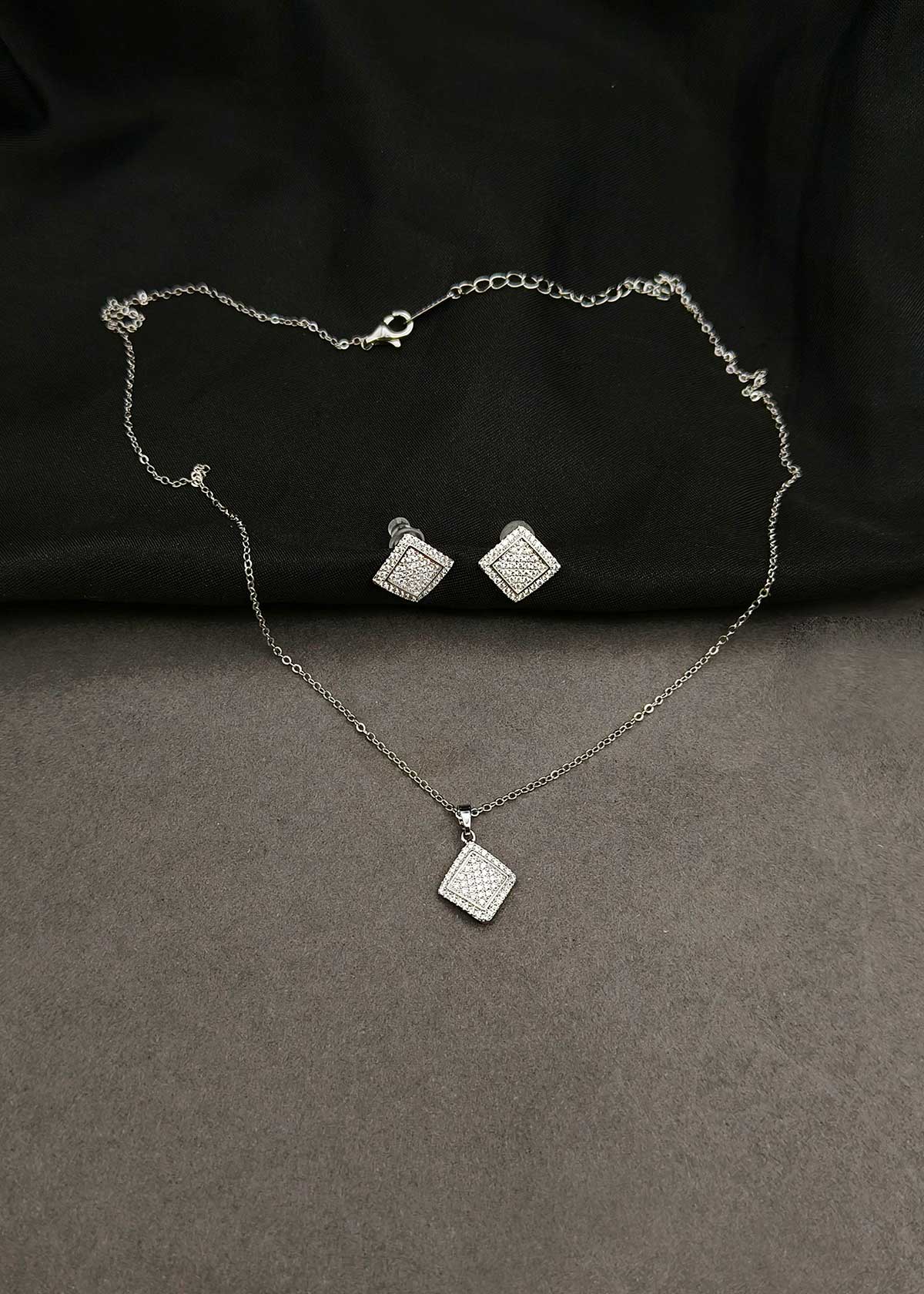 Modern Minimalist Square Micro-Pavé Cubic Zircon Delicate Pendant Set With Chain For Women