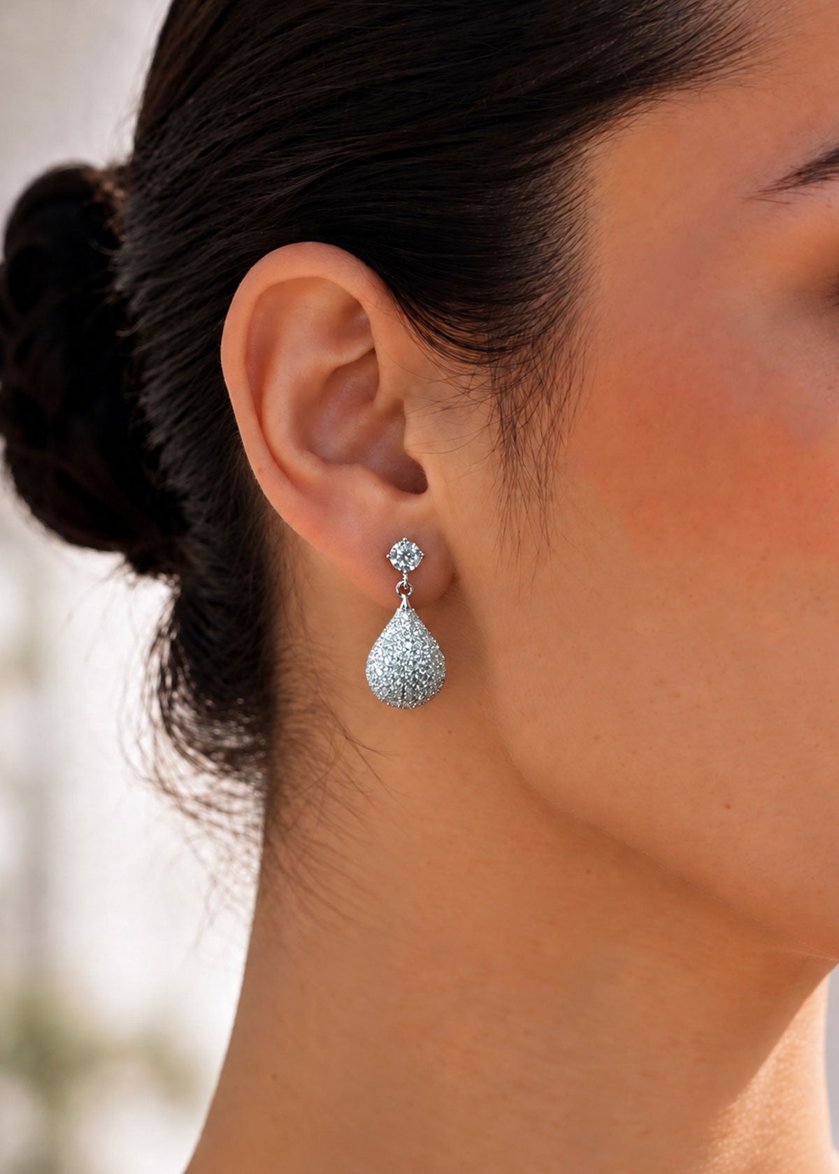Gorgeous Teardrop Cubic Zircon Delicate Pendant Set With Chain For Women