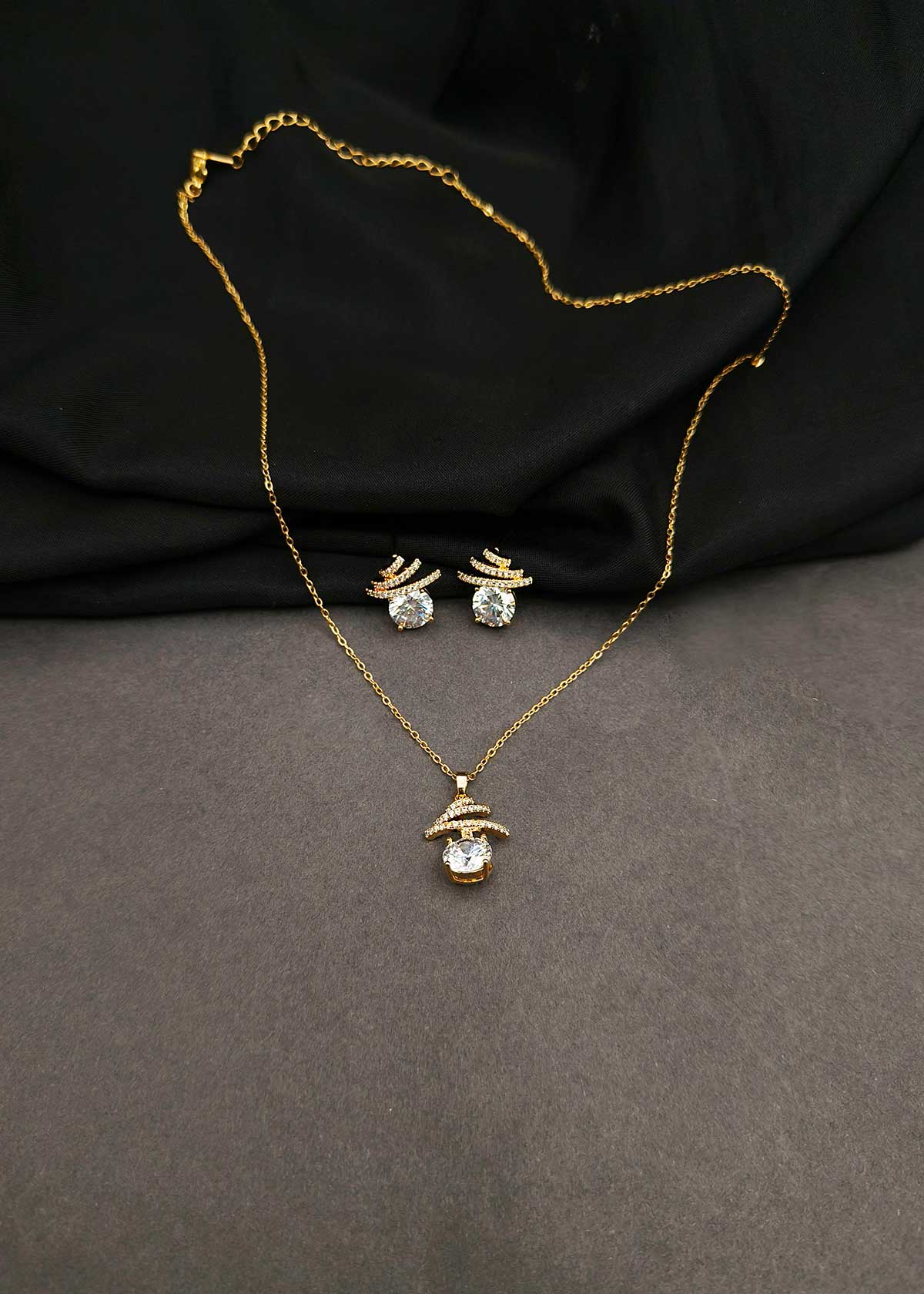 Royal Minimalist Layered Wave Cubic Zircon Delicate Pendant Set With Chain For Women