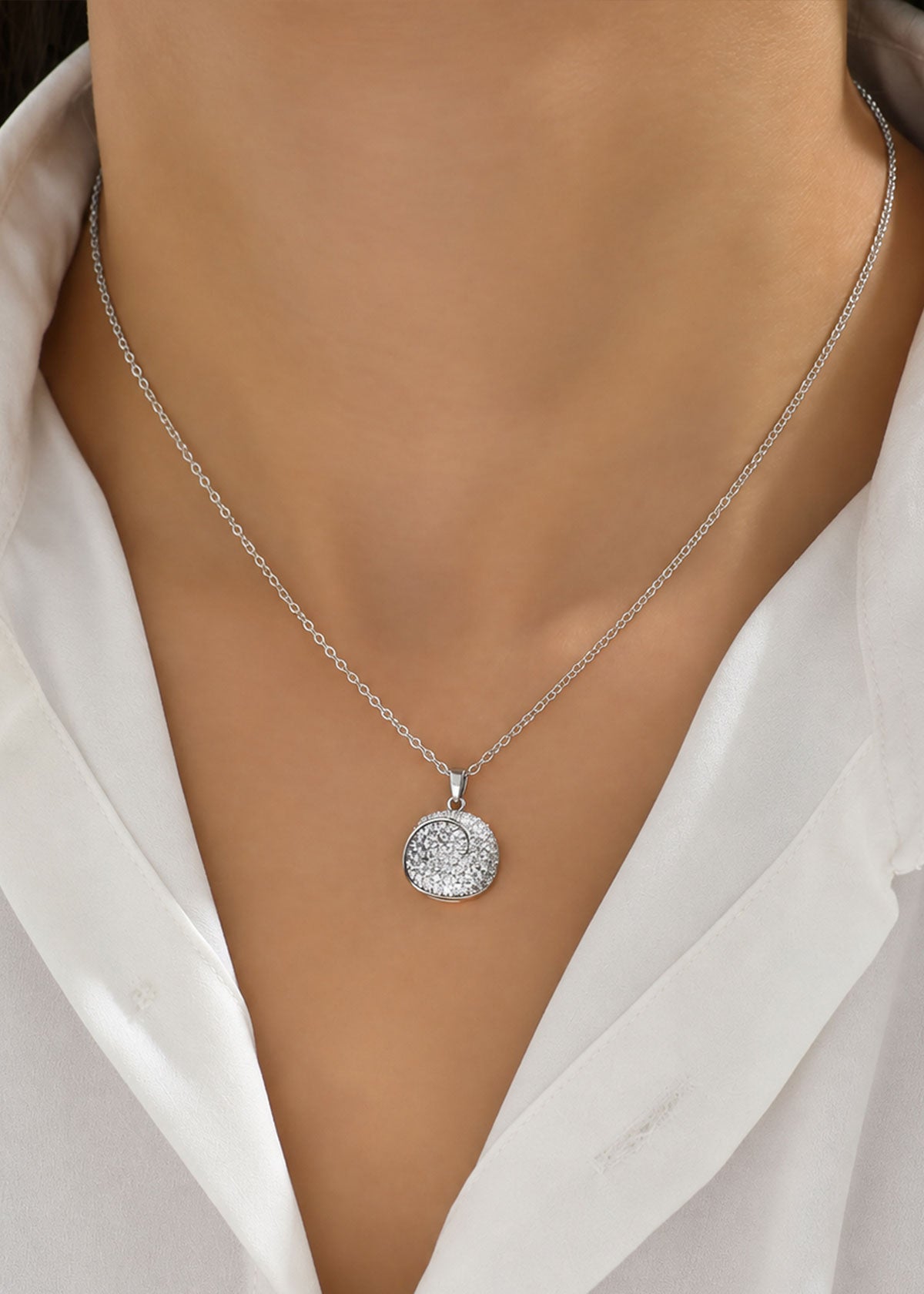 Swirling Disc Cubic Zircon Delicate Pendant Set With Chain For Women