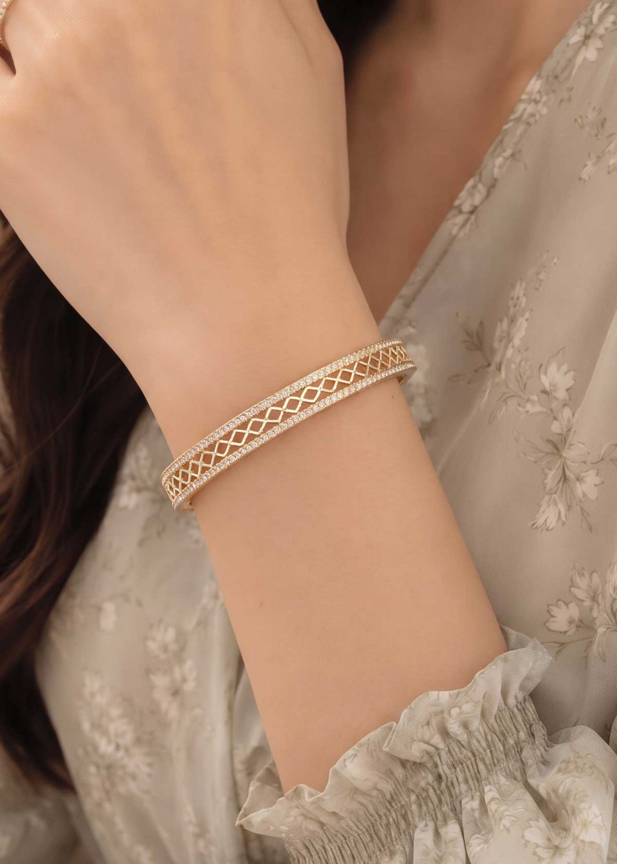 Sophisticated Dual Row Micro Pavé Cubic Zircon Lattice Mesh Thin Openable Kada Bracelet For Women