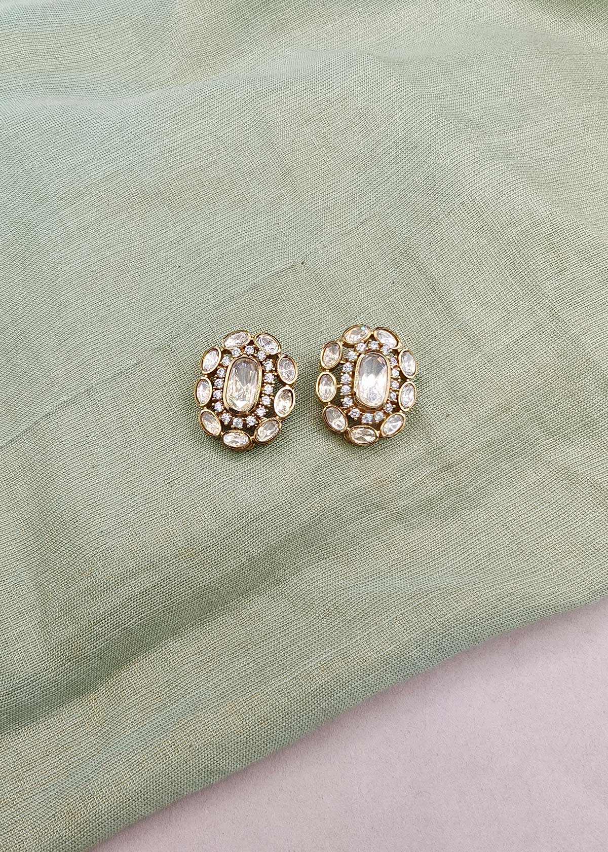 Heritage Bezel-Framed Oval Kundan Statement Stud Earrings For Women