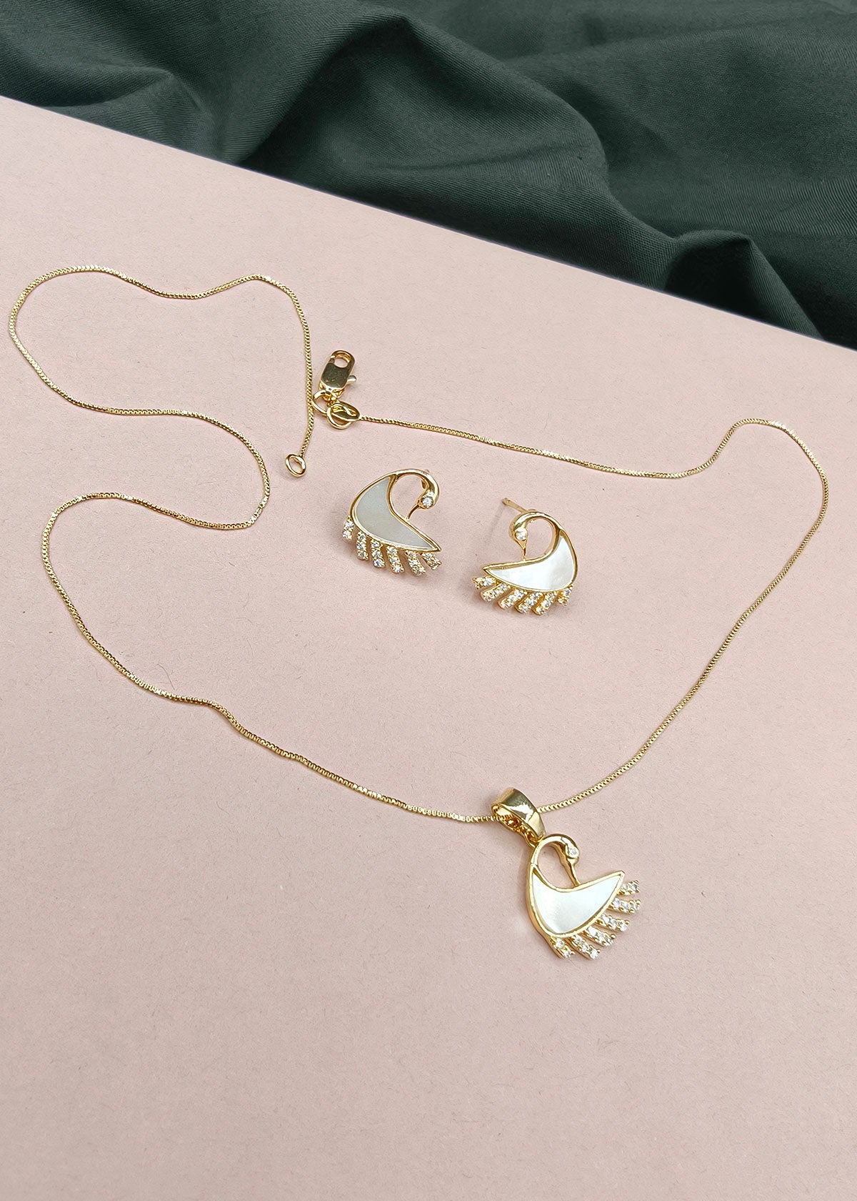 Graceful Swan Mother Of Pearl Gold Pendant Set With Chain For Women