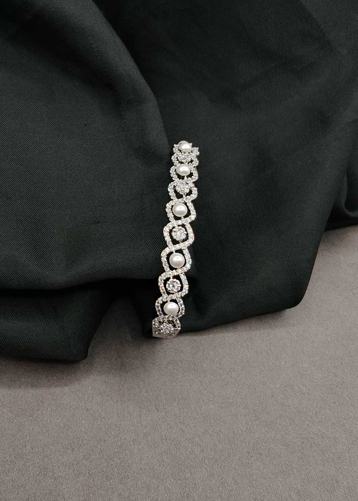 Contemporary Alternating Pearl & Cubic Zircon Circle Motif Openable Kada Bracelet For Women