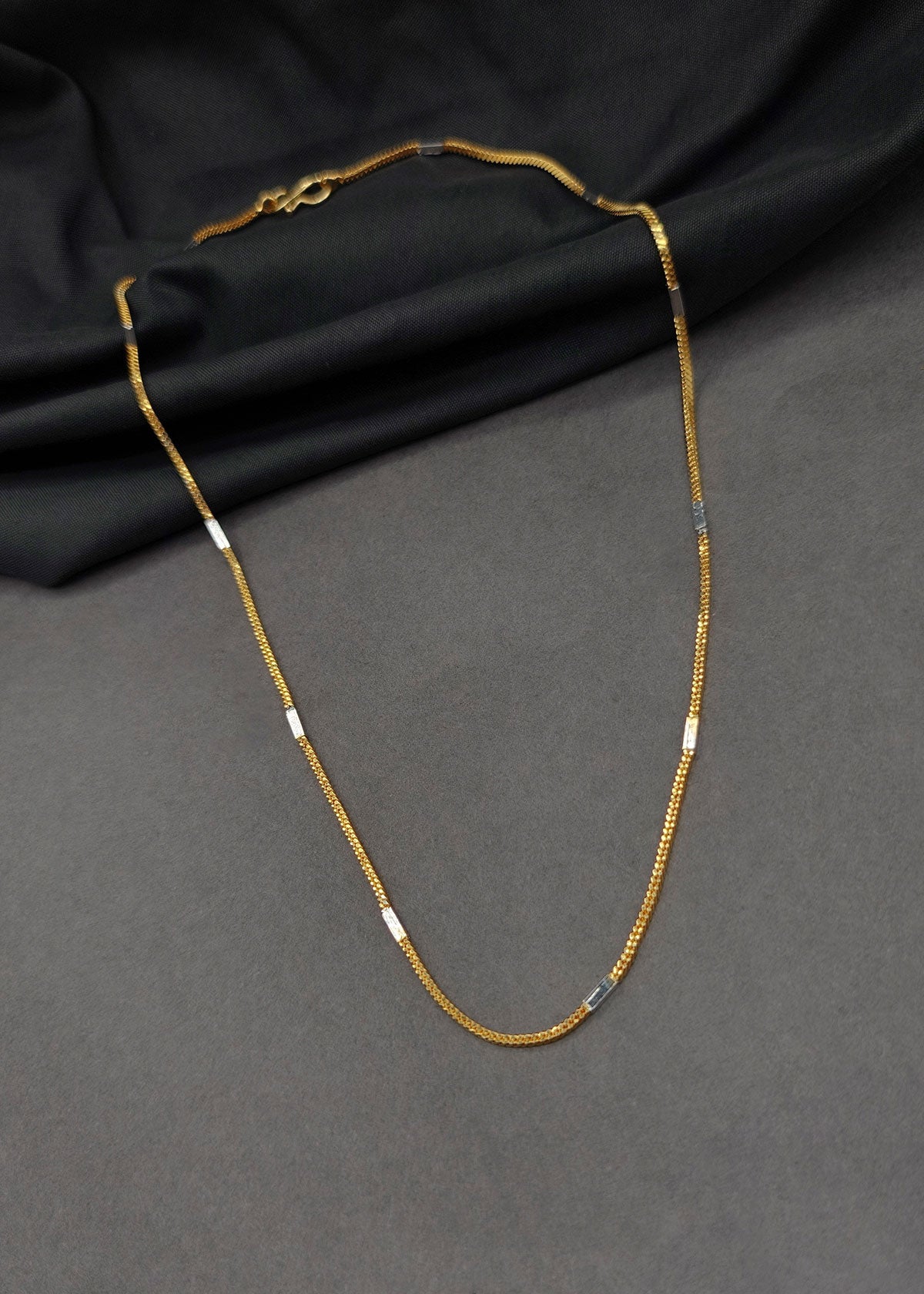 Sleek Curb Link Delicate Chain For Women