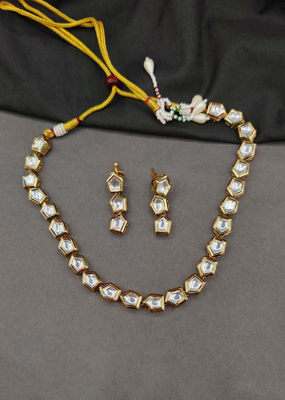 Gold Toned Kundan Short Adjustable Necklace Set For Woman