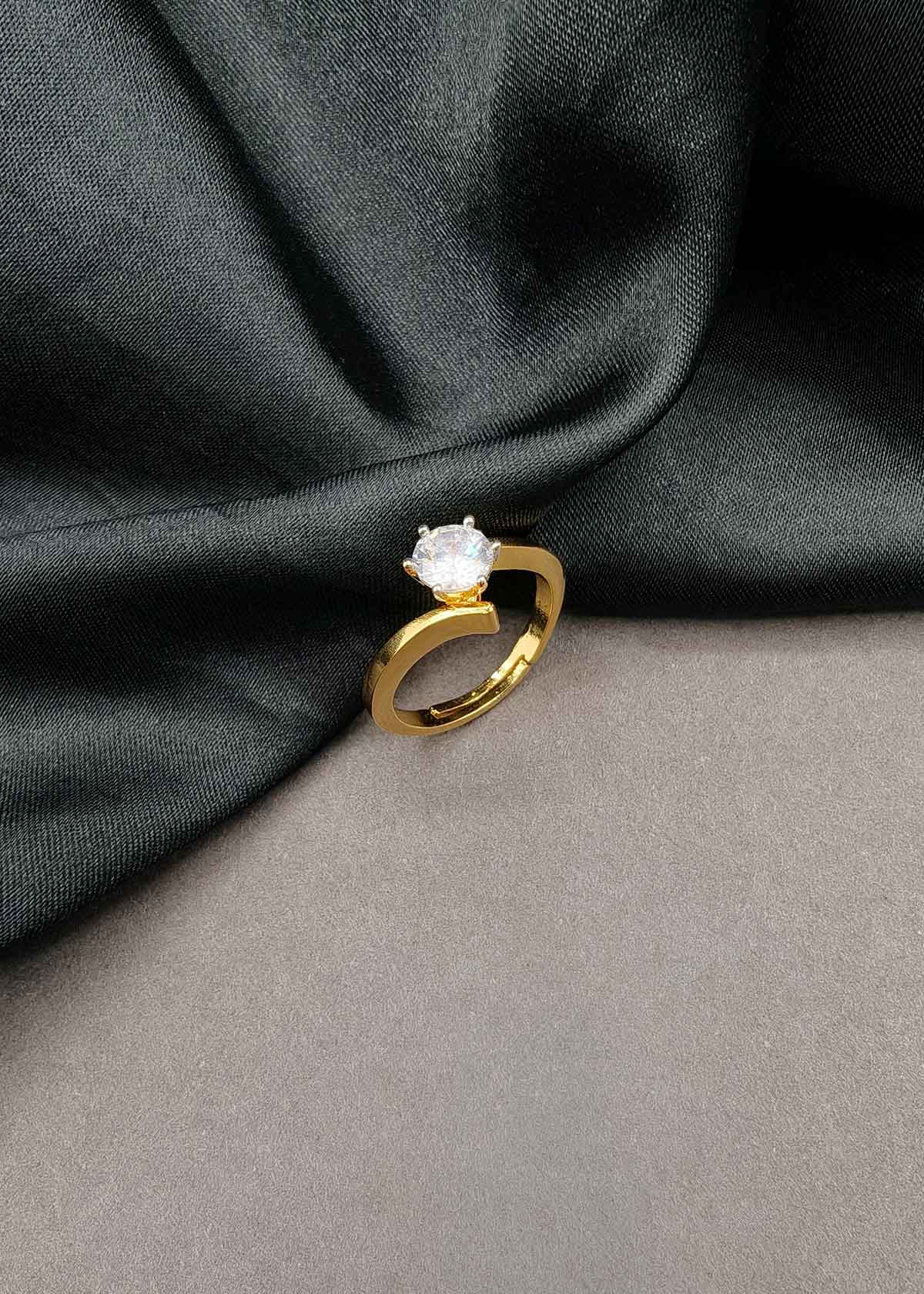 The Modern Crystal Solitaire Adjustable Ring For Woman