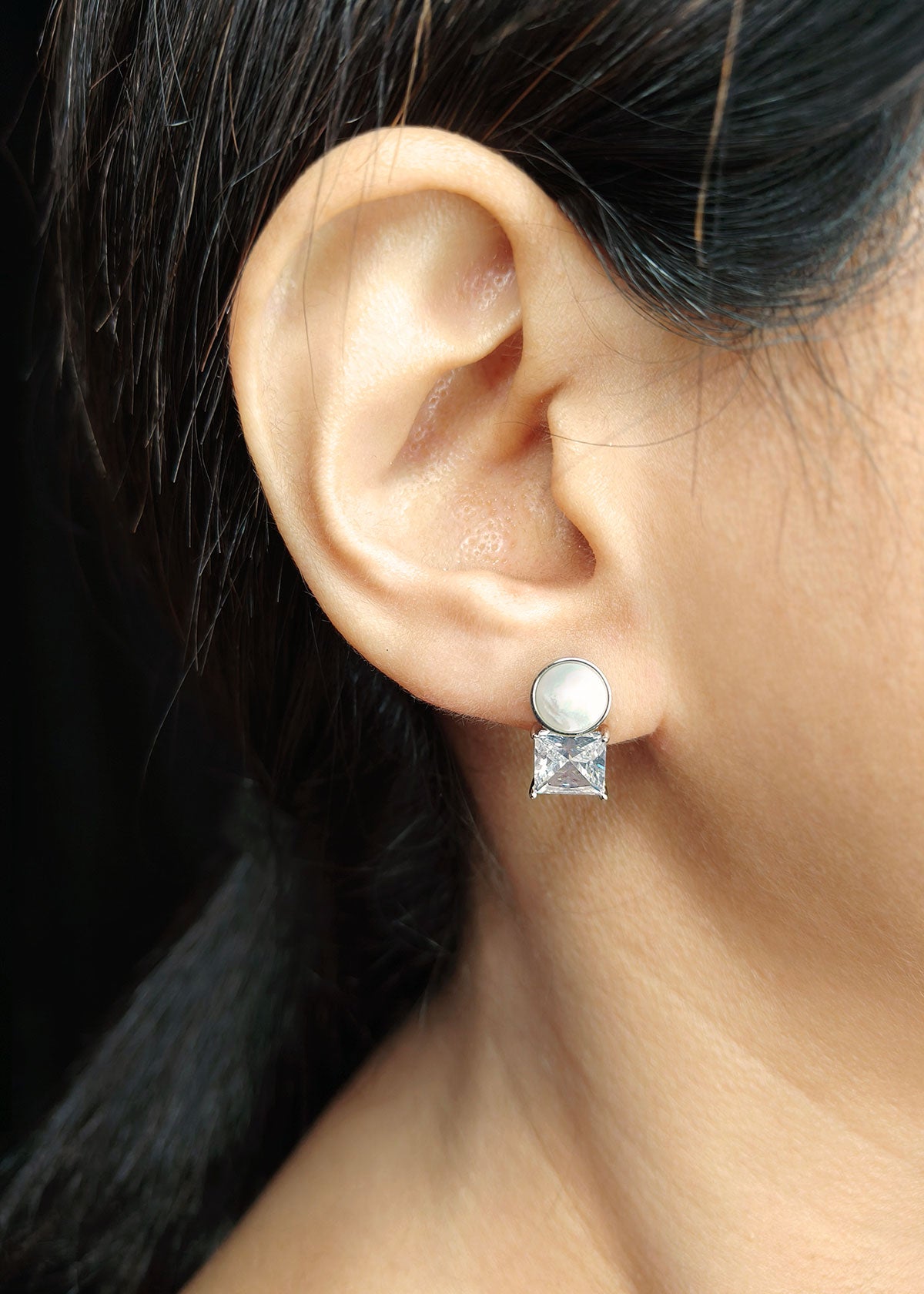 Delicate Tiny Zircon Pearl Earring