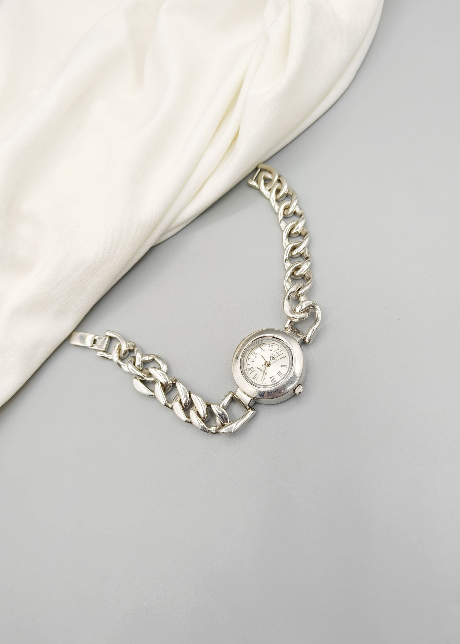 92.5 Sterling Silver White Dial Chain Women Watch