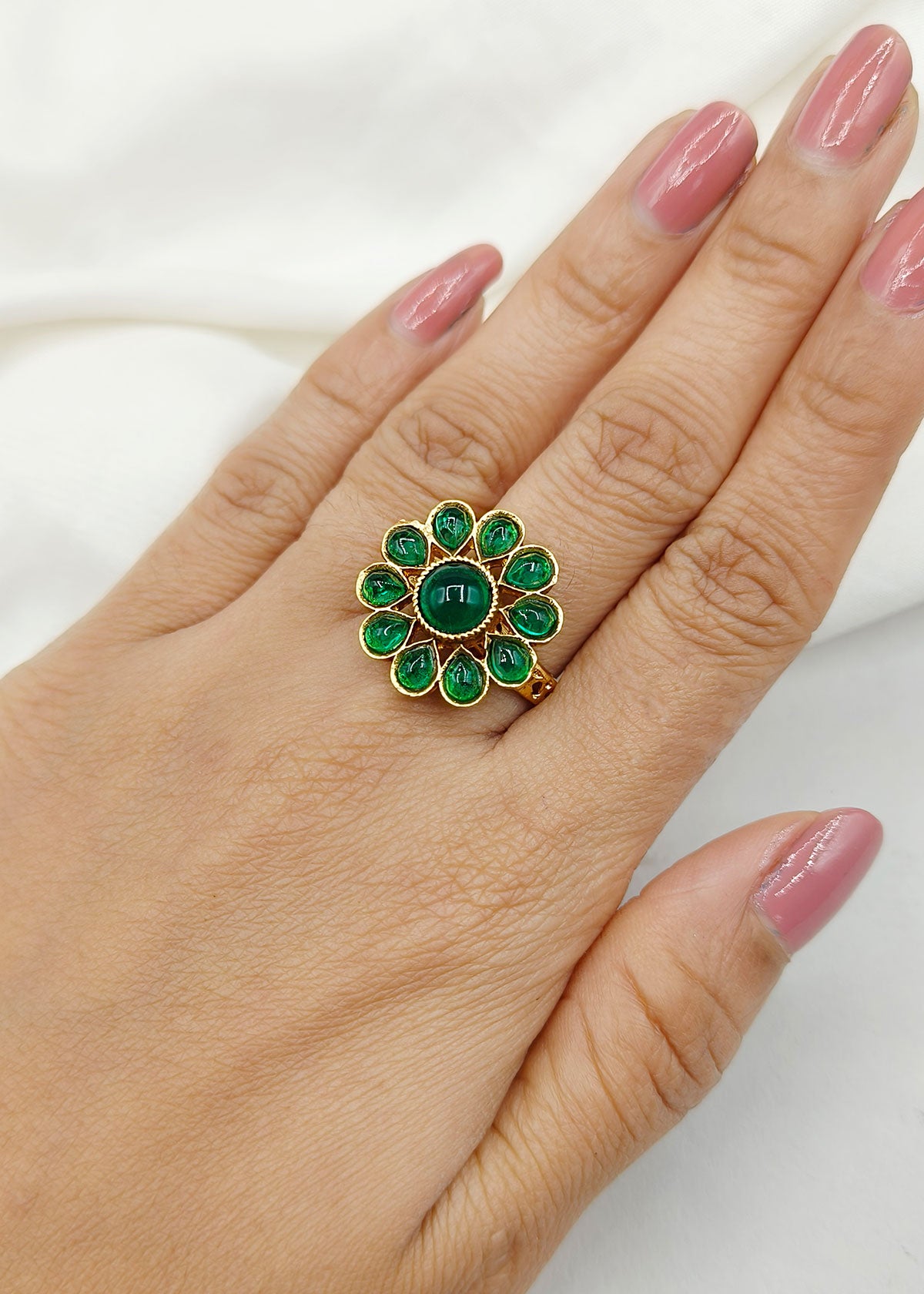 Antique Gold Green Floral Women Finger Ring