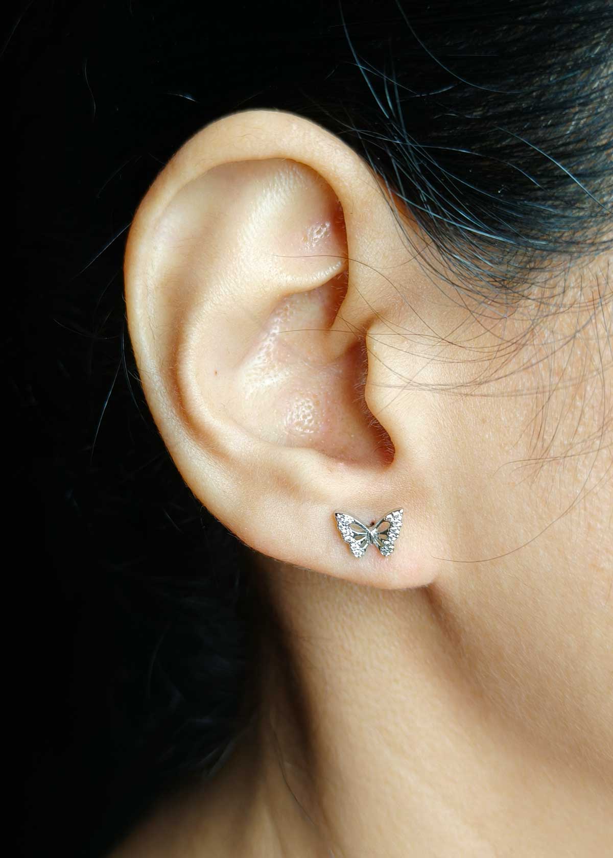 Butterfly Shape Zircon Pendant Set