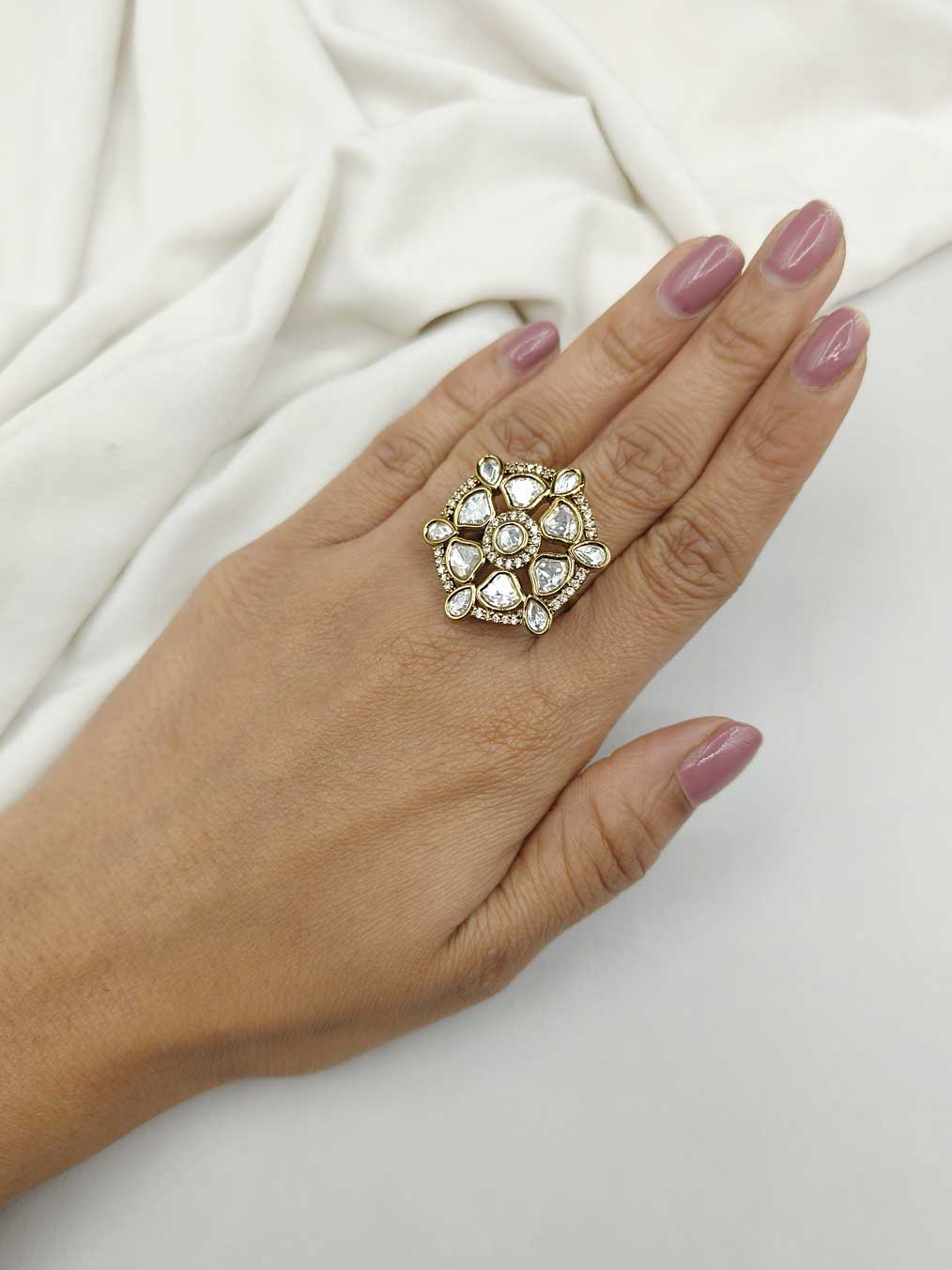 Zircon Finger Ring