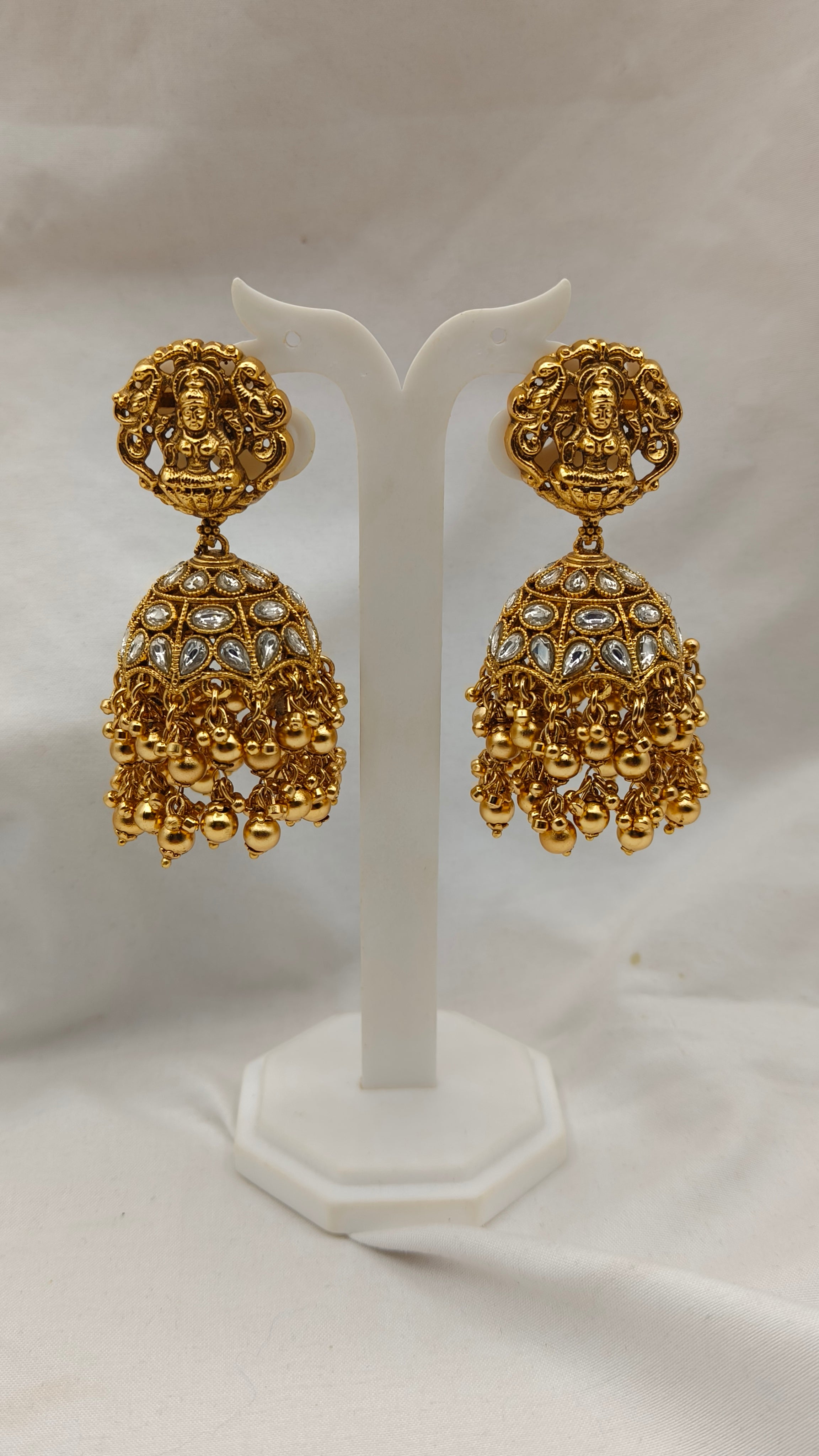 Gilded Essence Plain Gold Polished Jhumka