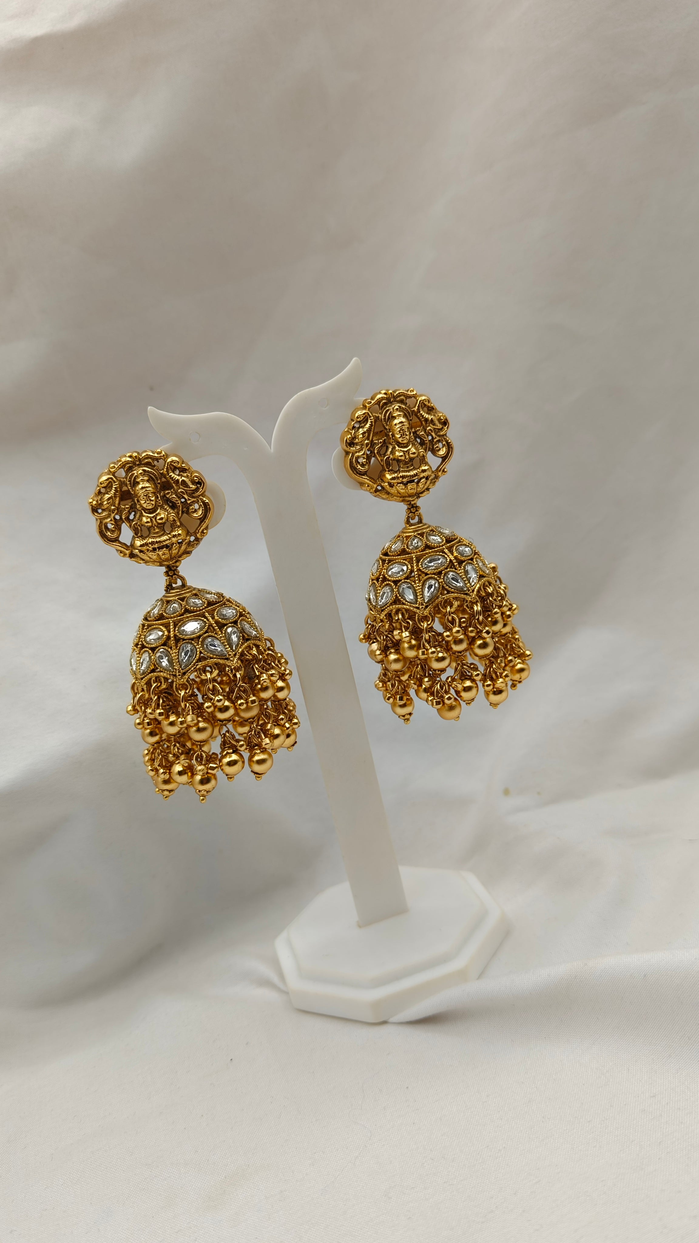 Gilded Essence Plain Gold Polished Jhumka