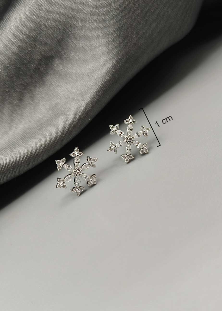 92.5 Sterling Silver Cubic Zircon Floral Design Pendant Set