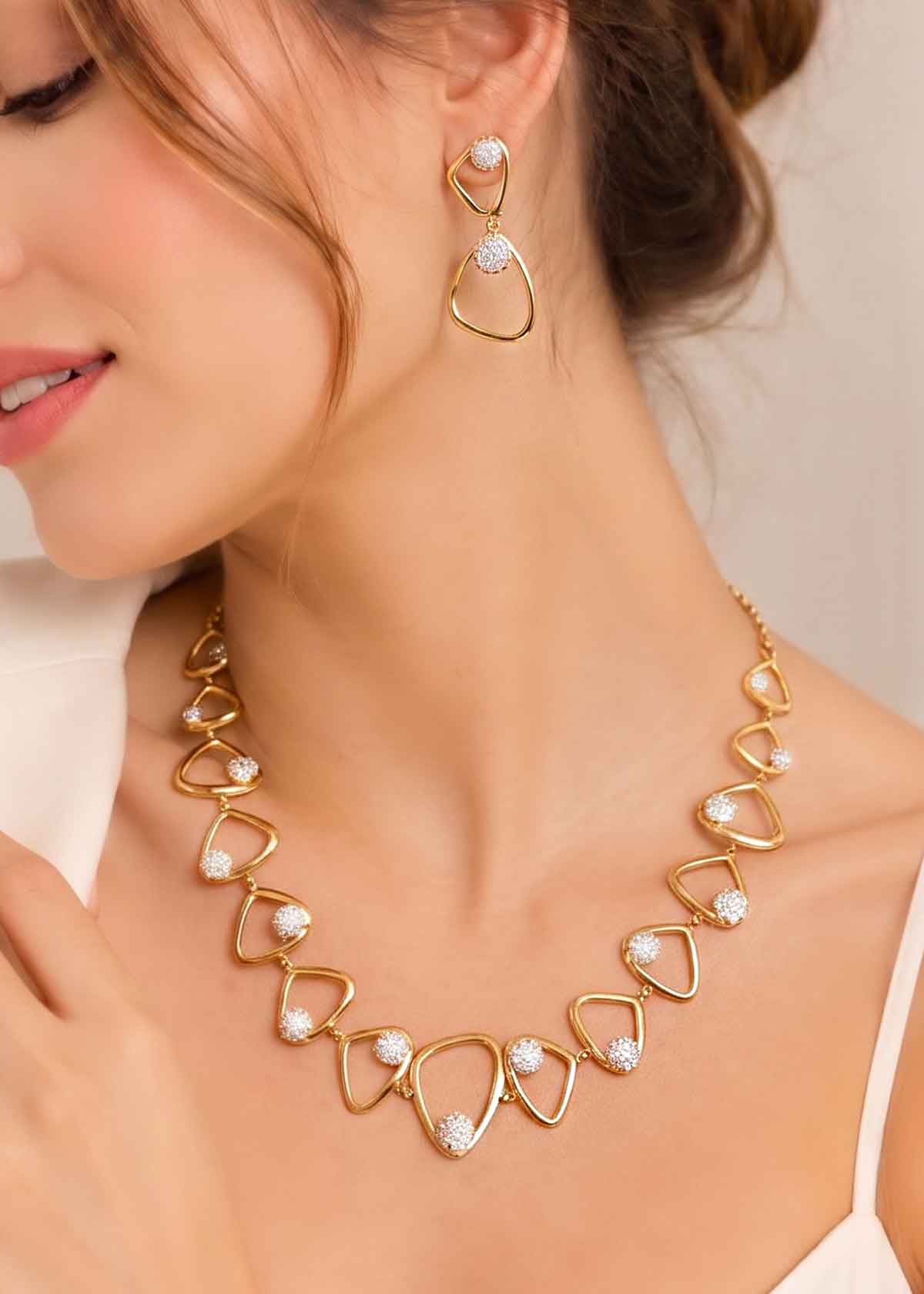 The Modern Cubic Zircon Short Necklace Set for Women