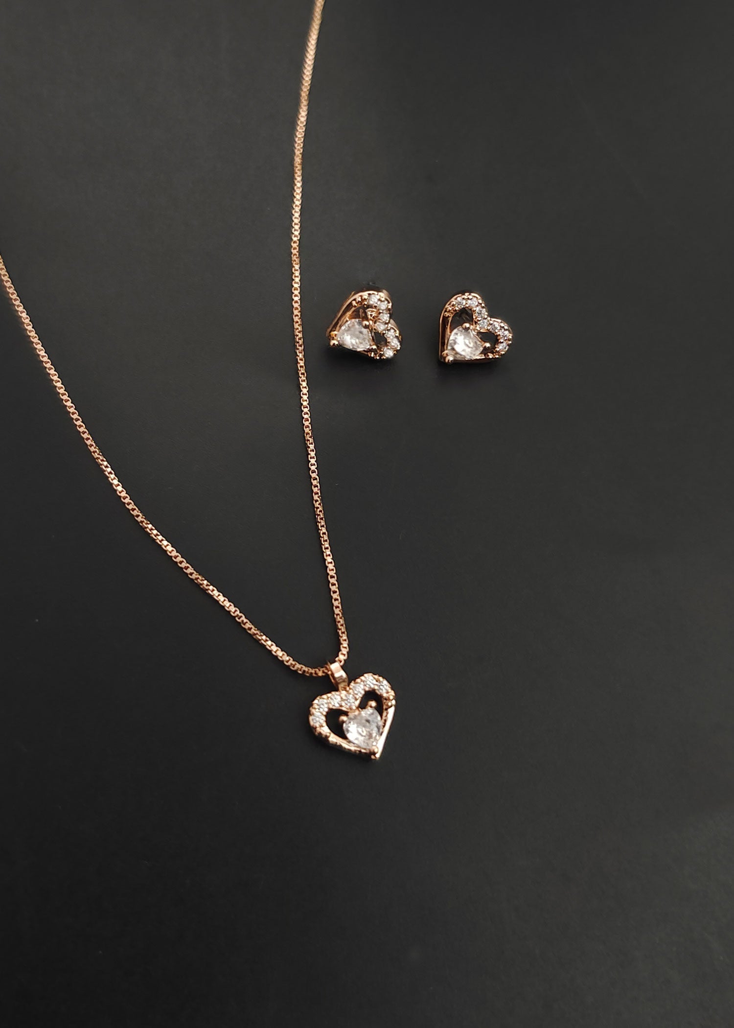 Rose gold pendant 